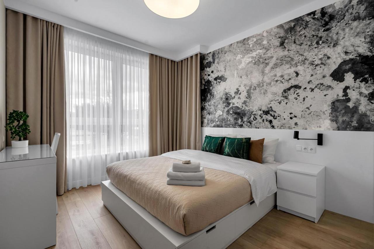 Lotnisko Chopina Modern Apartment Warsaw Exterior photo